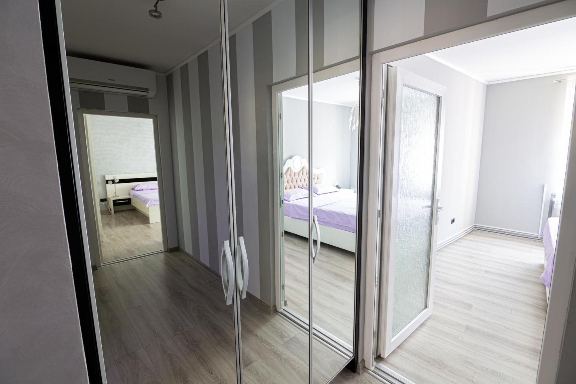 Whitehouse Appartement Arad Buitenkant foto